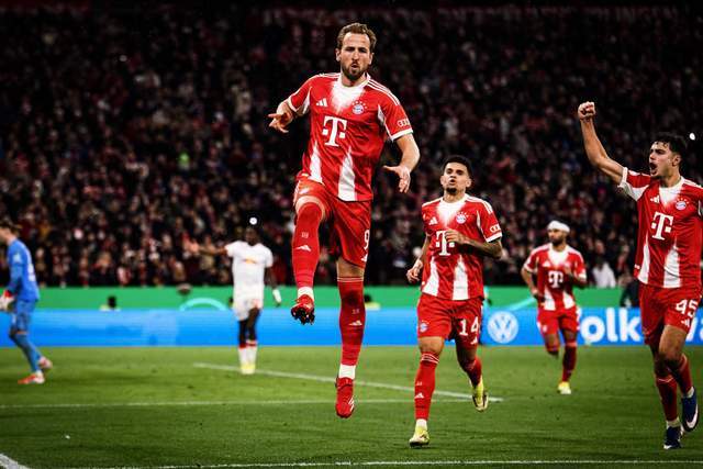 乐鱼体育线上网站-2-0！凯恩7战8球，1.3亿超巨助攻王，三杀莱比锡，拜仁剑指4冠王