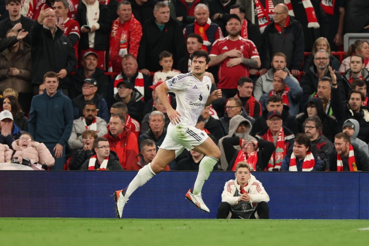 乐鱼体育在线娱乐-太阳报：迈阿密国际和那不勒斯对马奎尔感兴趣，他选择与曼联续约